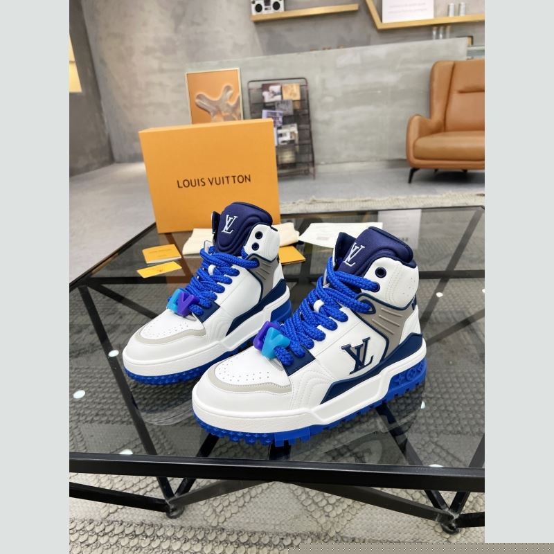 l**is V*t*n sneakers